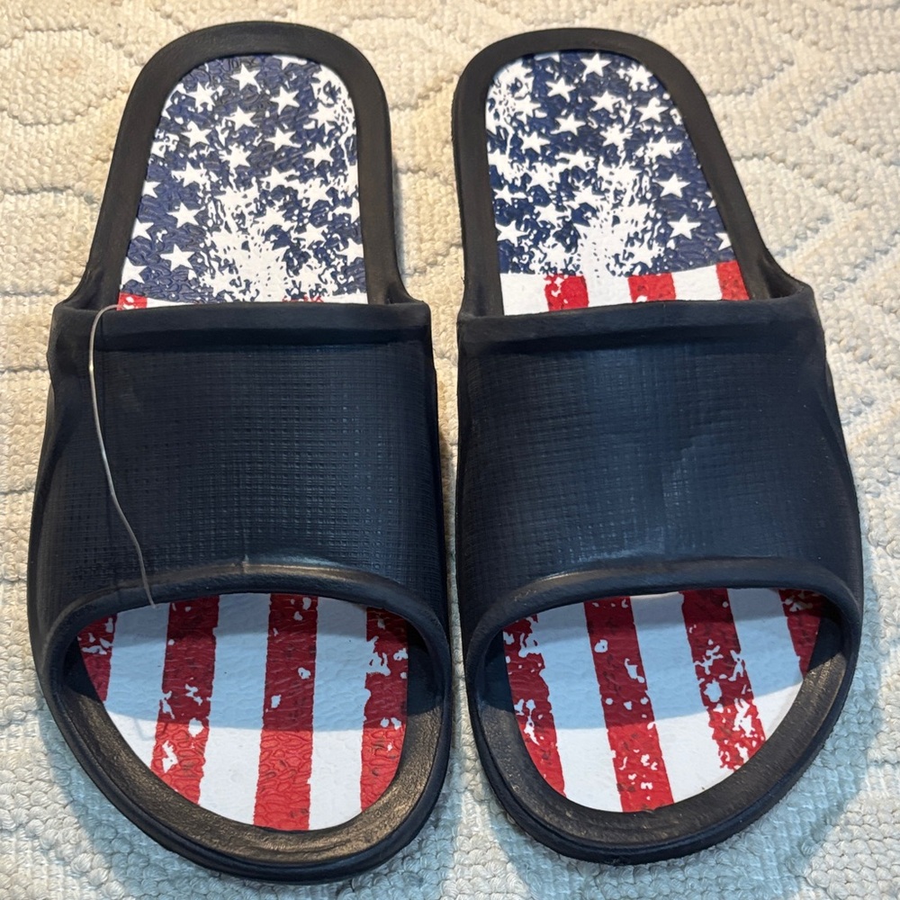 Sandals tunnel mens new size 9M factory certified made in USA Red white & blue